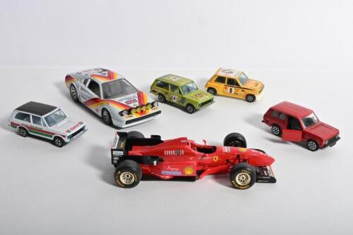 BBURAGO: Six diecast produced predominantly by Bburago. 1:24 scale Ferrari 308 GTB & Ferrari F310