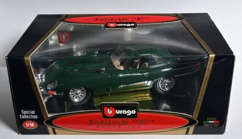 JAGUAR: A 1:18 scale Bburago Jaguar "E" Coupe 1961