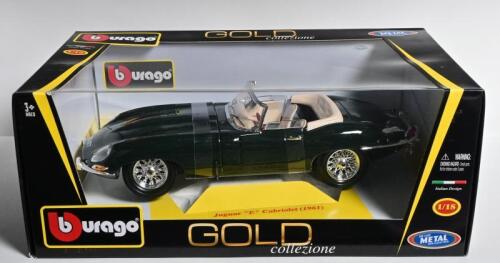 JAGUAR: A 1:18 scale Bburago Jaguar "E" Cabriolet in British Racing Green