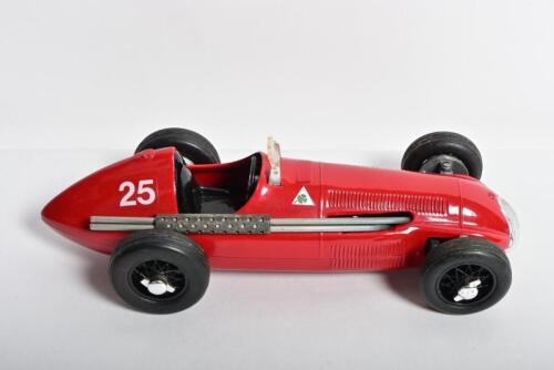 ALFA ROMEO: A 1:23 scale TOGI Alfa Romeo 159 (No.4)