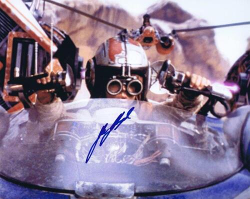 STAR WARS: A colour picture of young Anakin Skywalker autographed by Jake Lloyd with numbered COA