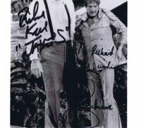 JAMES BOND: A black and white picture from bond film "Moonraker" autographed by Richard Kiel and Roger Moore - 2