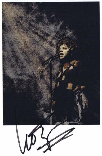 LEO SAYER: A 'THE OFFICIAL LEO SAYER FAN CLUB' publicity card. Leo Sayer signature