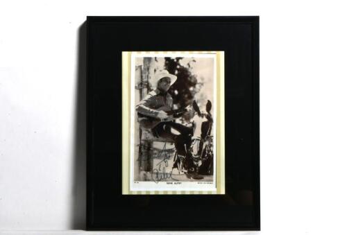 GENE AUTRY: A autographed black and white picture of Gene Autry. Gene Autry signature.&nbsp;