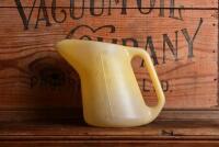 SHELL: A circa 1970s Shell plastic water jug, 16cm high - 2