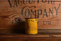 SHELL: A circa 1930s Australian 'Hi Pressure' 1 pound grease tin with embossed shell logo lid distributed by Morris Mcmahon & Co. - 3