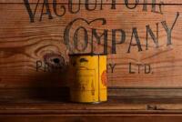 SHELL: A circa 1930s Australian 'Hi Pressure' 1 pound grease tin with embossed shell logo lid distributed by Morris Mcmahon & Co. - 4