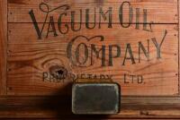 SHELL: A 1930/40s "Shell Hand Separator Oil" one imperial ounce tin, marked to base: Dominion Can Melb - 6