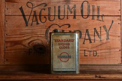 STANDARD: An original American "Standard Liquid Gloss" one quart oil tin