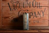 STANDARD: An original American "Standard Liquid Gloss" one quart oil tin - 2