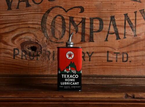 TEXACO: A four fluid ounce "Texaco Home Lubricant" oil tin