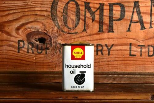 SHELL: A late 1960s "Shell Household Oil" 4 fluid ounce tin