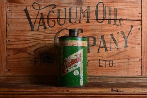 CASTROL: A circa 1940s "Castrol Wakefield SAE 140" one imperial pint quart tin