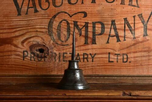 OILER: An early cast metal oiler with cast inscription "Hammer & Co ... Sep 16 1884", 14.5cm high