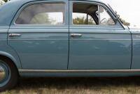 1965 PEUGEOT 403 Lovely, largely original Peugeot 403 - 12