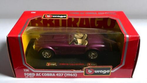 COBRA: A 1:24 scale Bburago FORD AC COBRA 427 (1965) (cod. 0513)