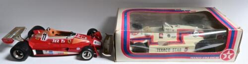 INDY/F1: Two models from Indy and F1. 1982 'TEXACO STAR RACER' by RACE CAR LTD & 1:14 scale Bburago Ferrari 312 T2