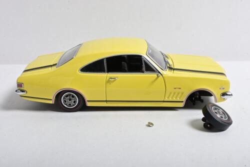 MONARO: A 1:24 scale Trax Holden Monaro GTS