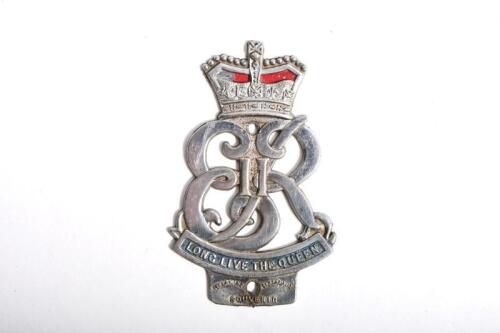 ROYAL BADGE: A Royal badge with crown finial & "E II R' insignia
