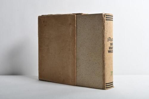 DER KRAFTWAGEN: An original copy of 'DER KRAFTWAGEN' hardcover book by M.Peter. Circa 1930's