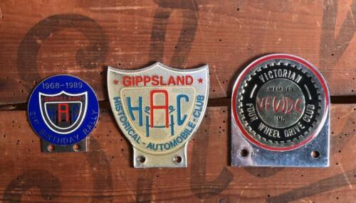 GIPPSLAND: Three Gippsland car badges. Two HAC badges & 'VFWDC' membership badge