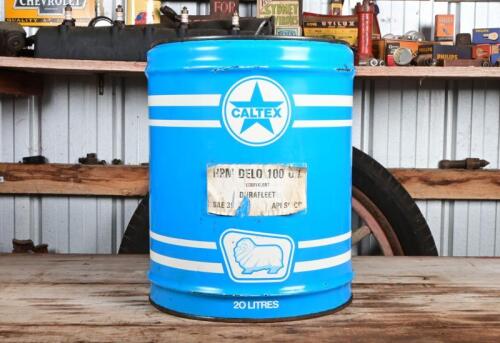 GOLDEN FLEECE/CALTEX: A rare duel branded Caltex/Golden Fleece 1970s 20 litre 'RPM DELO 100 OIL, SAE 40' oil drum
