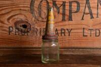 SHELL: An early small oil bottle with circa 1950/60s "Shell Donax U" tin pourer