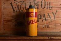 SHELL: A circa 1930/40s Australian "Shell" one imperial quart oil tin, marked to base Dominion Can Melb - 3
