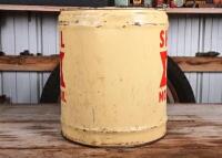 SHELL: A circa 1950s four gallon Shell X-100 motor oil drum with embossed lid, bottom rusty - 4