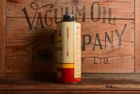 SHELL: A circa 1930s one quart Shell 'Spirax CO EP' cylindrical tin, 24cm high - 2