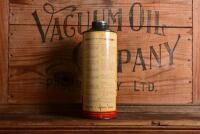 SHELL: A circa 1930s one quart Shell 'Spirax CO EP' cylindrical tin, 24cm high - 3