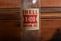 SHELL: An early New Zealand "Shell X-100" one pint oil bottle - 2