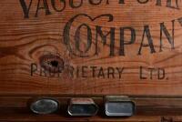 HOUSEHOUSE OIL: Three original American various size houseoil oil tins - 6