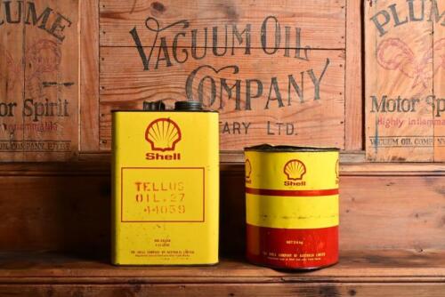 SHELL: Two Australian circa 1970s Shell tins, one two and a half litres and one one gallon