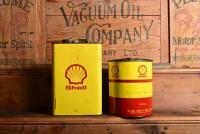 SHELL: Two Australian circa 1970s Shell tins, one two and a half litres and one one gallon - 3