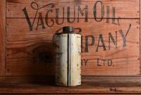 VACUUM: A 1931/2 Australian "Gargoyle Mobilgrease" two pound grease tin, marked to lower centre "Leckie & Gray Pty Ltd, Melb" - 4