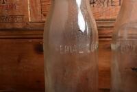 MOBIL: An imperial pint and two imperial quart oil bottles with circa 1950s "Mobiloil" tin pourers - 8