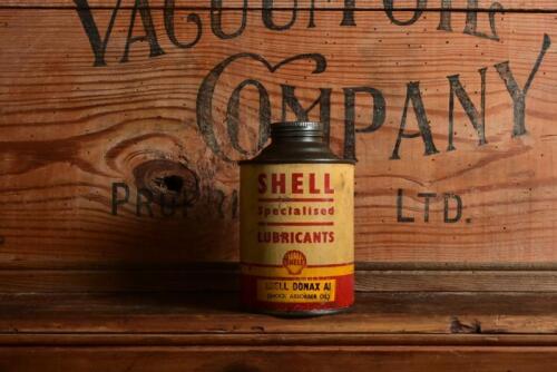 SHELL: A one imperial pint "Shell Donax AI" tin