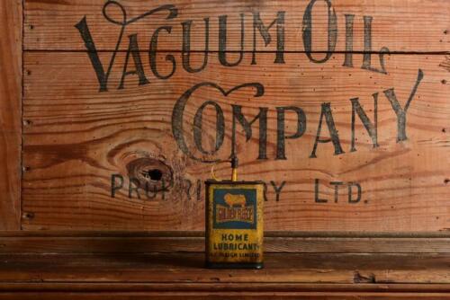 GOLDEN FLEECE: A "Golden Fleece Home Lubricant" four fluid ounce tin, marked to lower centre "HC Sleigh Limited"