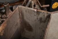 VACUUM: An early Australian "Vacuum Oil Company" wooden oil tin box, 37cm high, 53cm wide, 26cm deep - 3