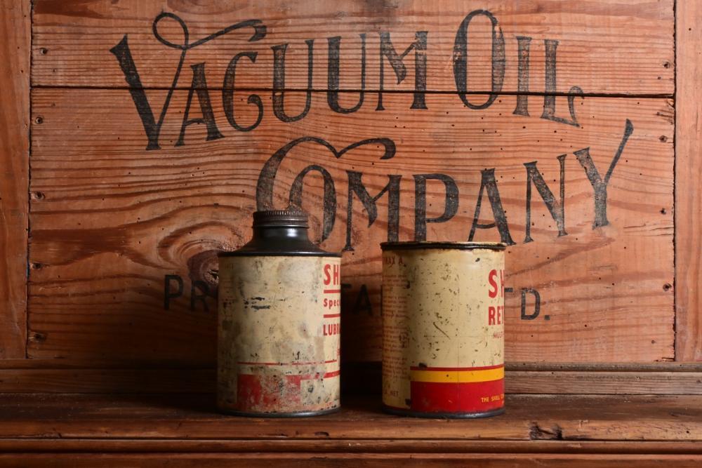 SHELL: Two Shell tins including a Retinax A 1 pound grease tin