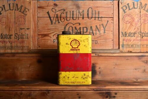 SHELL: A circa 1970s "Shell Degreasing Fluid" five litre tin