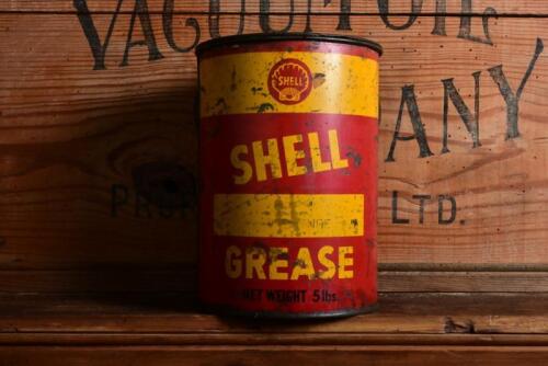 SHELL: A 1950/60s Australian "Shell Grease" five pound oil tin