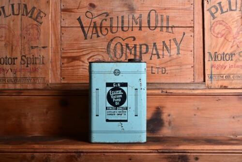 G&N: An Australian circa 1960s "Gippsland & Northern Co-Operative Company Eclipse Vacuum Pump Oil" one gallon tin