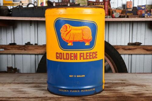GOLDEN FLEECE: A circa 1960s "Golden Fleece Autoflow -33 P" five gallon oil drum