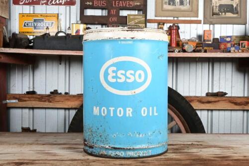 ESSO: A circa 1960/70s "Esso Motor Oil" five gallon drum