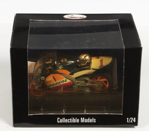 HONDA: A NOS 1:24 scale Vitesse 2 Wheels Collection Honda NSR 500 "Repsol" #1 Mick Doohan World Champion 1998 die-cast model with Certificate