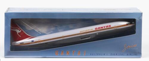 QANTAS: A sealed NOS Snap-Fit Boeing 707 Qantas "City of Sydney" L30cm