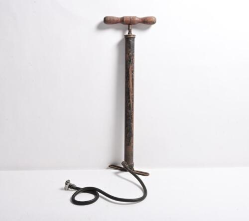 FOOTPUMP: A vintage footpump&nbsp;with fold out feet and a turned wooden handle, 57cm high
