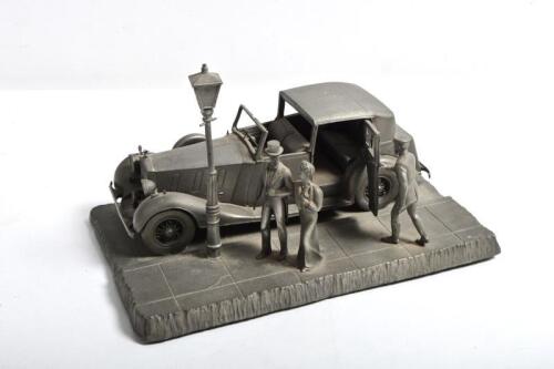 ROLL ROYCE: A 1930s cast pewter scene featuring a Rolls Royce Phantom III by Raymond Meyers for the Franklin Mint, made in 1976, 12cm high